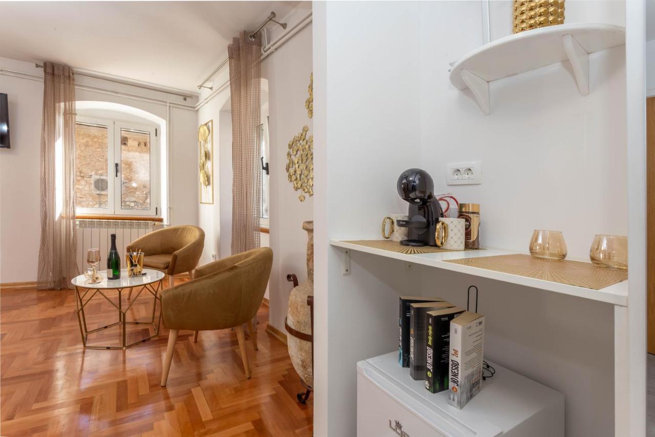 Deluxe Dreamy Room In The Center Of Hvar With Sea View ฮวาร์ ภายนอก รูปภาพ
